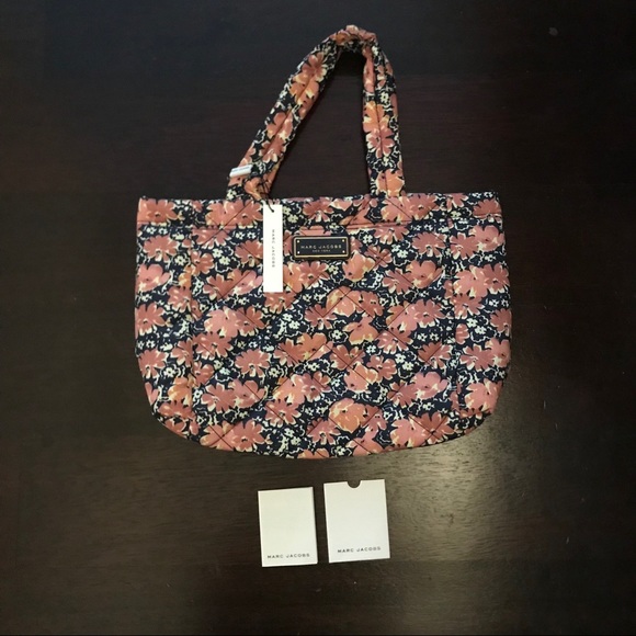 🎊HP🎊🔥5 ⭐️ NWT Ultralight Marc Jacobs Bag🔥 - Picture 4 of 8